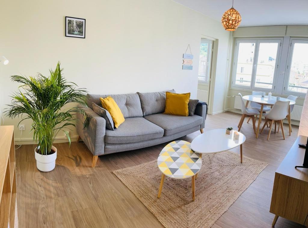 Espace 500 - Cosy, Wifi & Vue Sur La Ville แซงต์-เอเตียน ภายนอก รูปภาพ