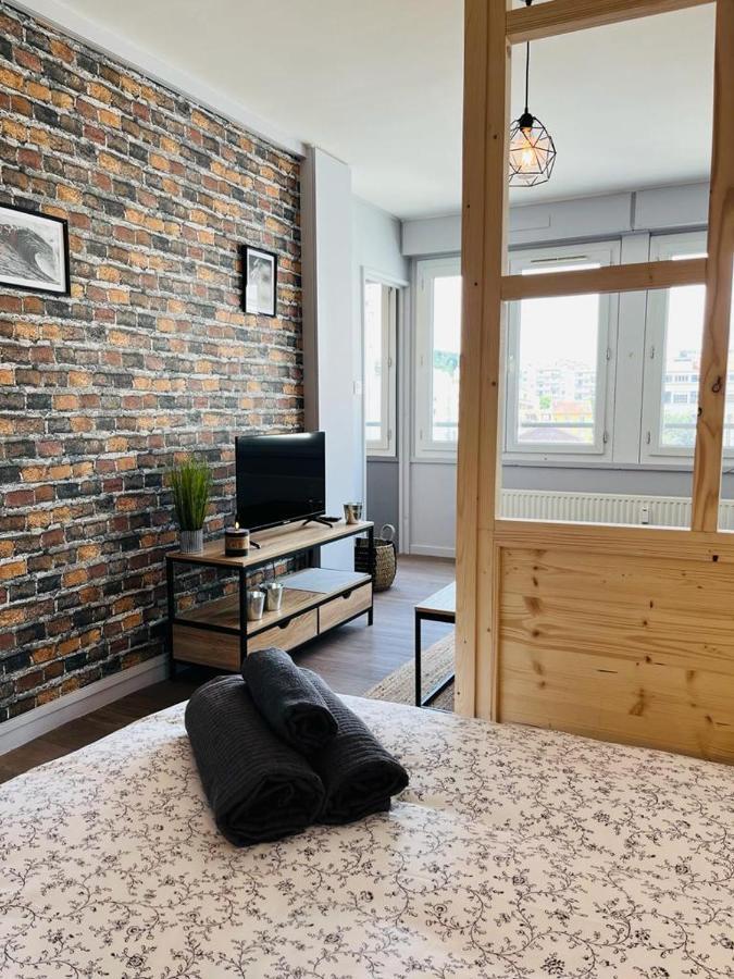 Espace 500 - Cosy, Wifi & Vue Sur La Ville แซงต์-เอเตียน ภายนอก รูปภาพ