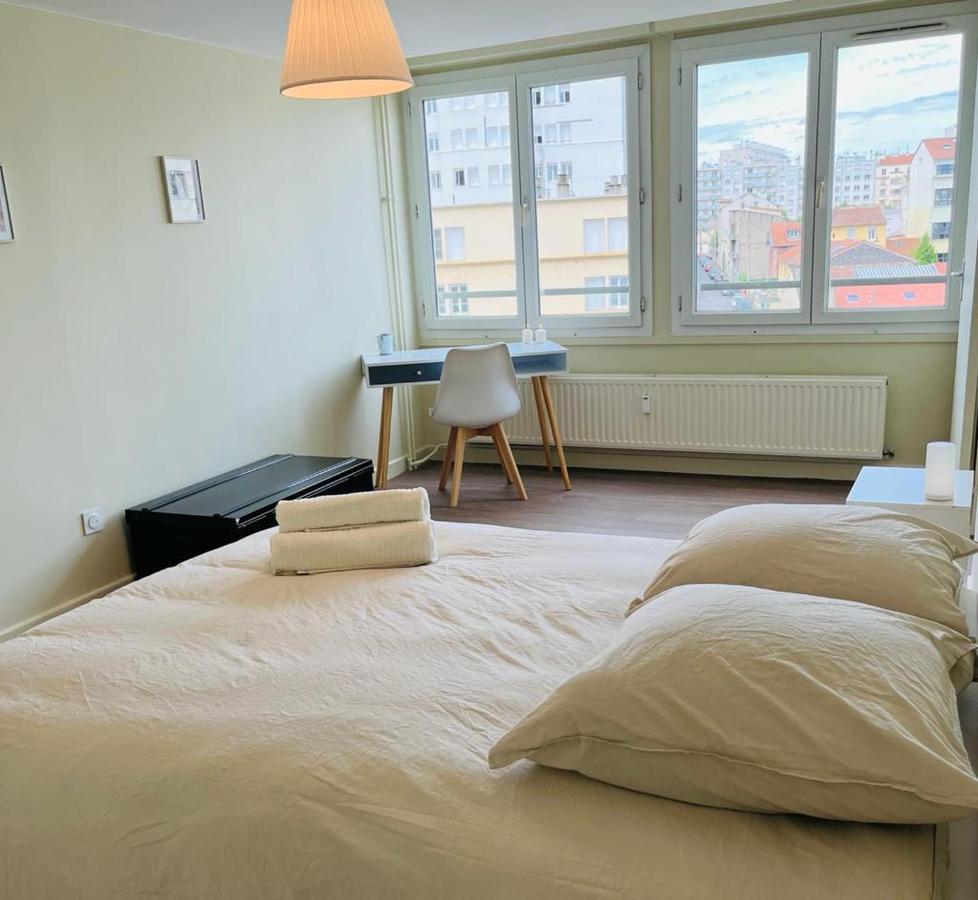 Espace 500 - Cosy, Wifi & Vue Sur La Ville แซงต์-เอเตียน ภายนอก รูปภาพ